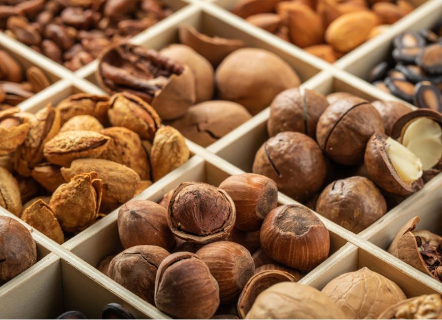 小年 | 堅果類是春節(jié)囤年貨必備零食，糖友該怎么吃？